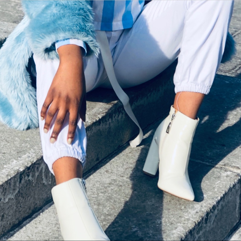 White boots (booties)
